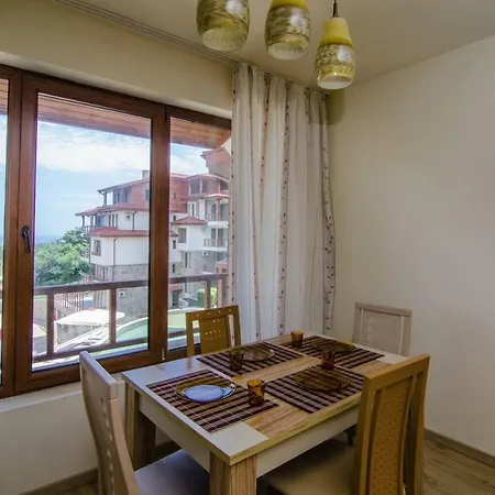 아파트 Apartment Balchik *