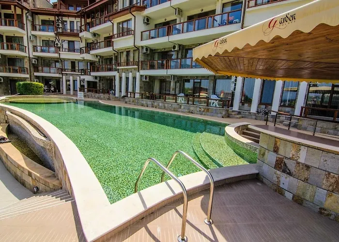 Апартамент, Балчик Апартамент *